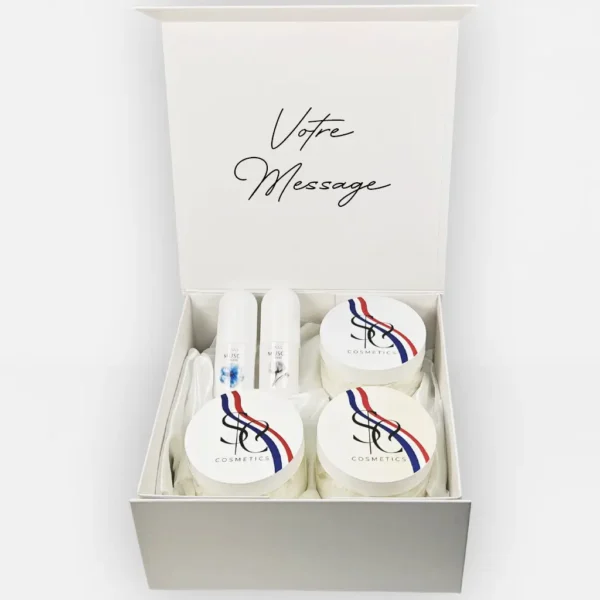 Coffret cadeau femme personnalisé Coffret cadeau femme personnalisé fermé, ruban rose et étiquette prénom