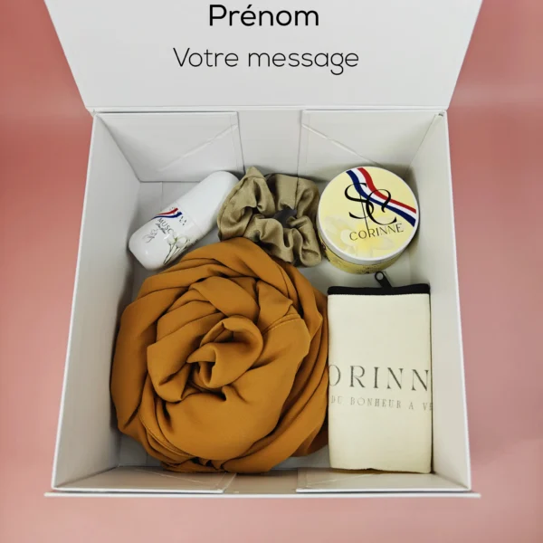 Le hijab en mousseline de soie est un indispensable pour un style raffiné et aérien. Léger et fluide, il convient à toutes les occasions.