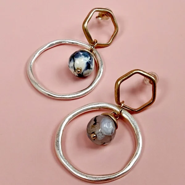 Boucles d'oreilles perle fait main Nour – Image 2
